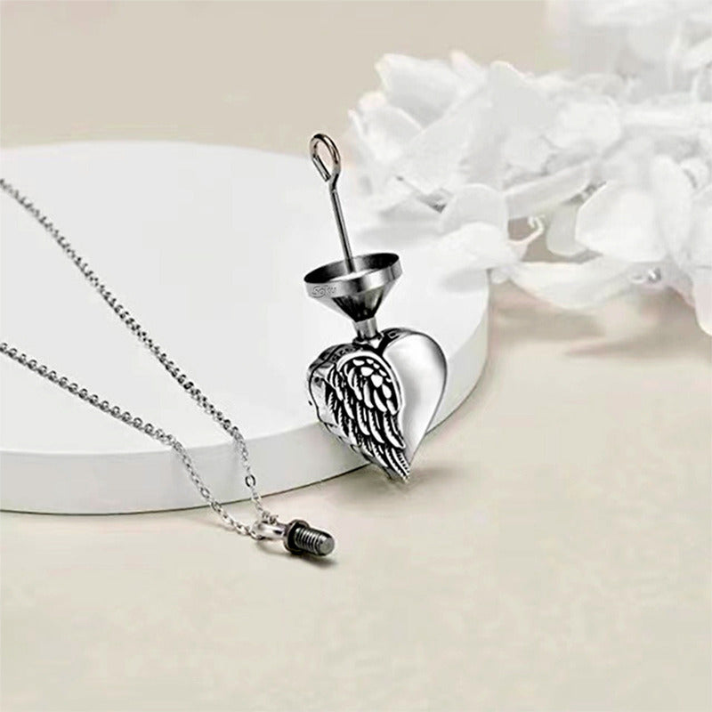 Soku Dije Collar Colgante Corazón Angel Cenizas Relicario